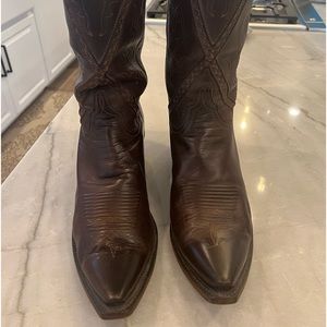 Men’s Lucchese Classic 1661.54, Size 11, burnished whiskey